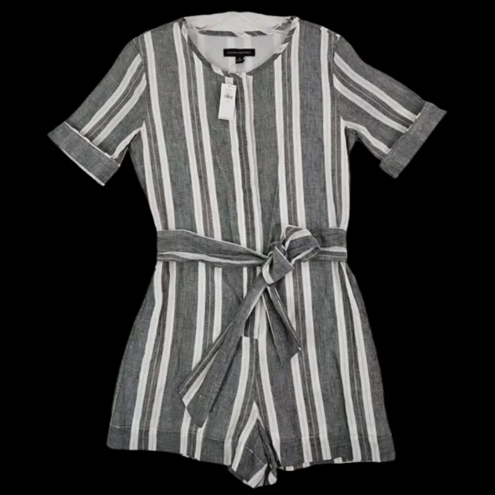Banana Republic ~Size 0~ Gray/White Striped Romper Waist Drawstring Linen Blend